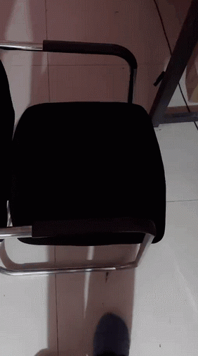 【今日爆笑动态图】在爱情面前 友情一文不值